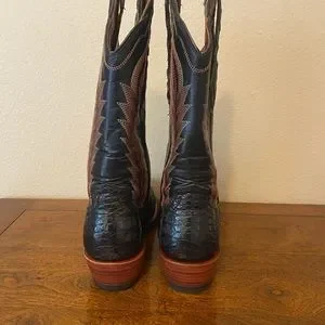Turnback western boot by Arita.  Men’s size 7.  Brand new never worn. Ariat | Shoes | Turnback Western Boot By Arita Mens Size 7  main image 2
